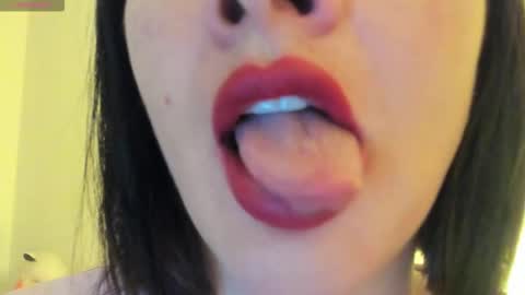 antonia online show from September 2025 10:28:02 AM