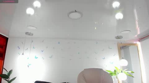 antonnela online show from February 2026 01:55:01 PM