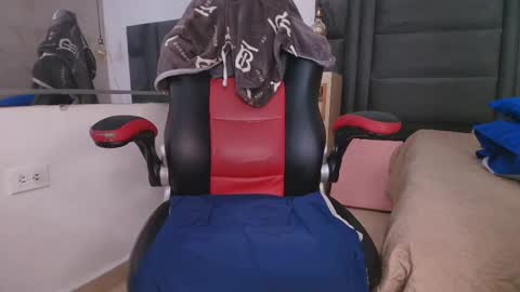 Arlet online show from February 2025 11:52:01 AM