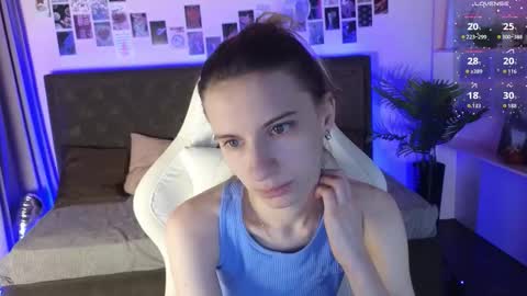 _ash_leyy_ online show from February 2026 01:42:02 AM