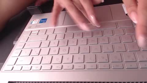 Snapshot of _bella_angel chatting on November 2025 03:55:02 PM Mar online show from November 2025 03:55:02 PM