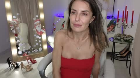 Snapshot of _beylly chatting on December 2024 03:44:02 AM Beylly online show from December 2024 03:44:02 AM