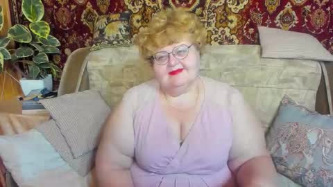 Snapshot of _big_beautiful_love_ chatting on October 2025 08:28:01 PM Louise  ONLY IN PVT  Masturbation with dildo and cum  Naked  Show and play with pussy  Blow job  Hand job  ONLY IN PVT  online show from October 2025 08:28:01 PM