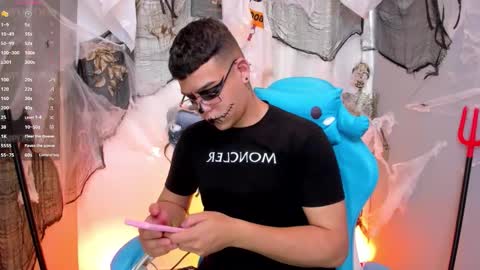 Snapshot of _blake_boy chatting on October 2025 07:14:02 PM _blake_boy online show from October 2025 07:14:02 PM