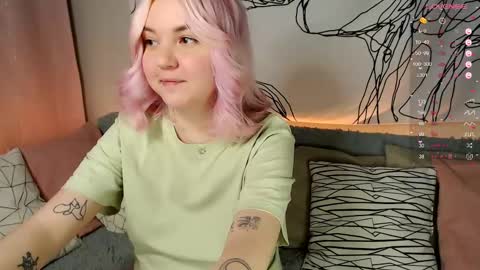 Elizabeth online show from March 2025 06:45:02 PM