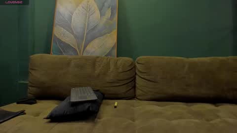 _bunny_boy_ online show from November 2025 08:51:01 PM