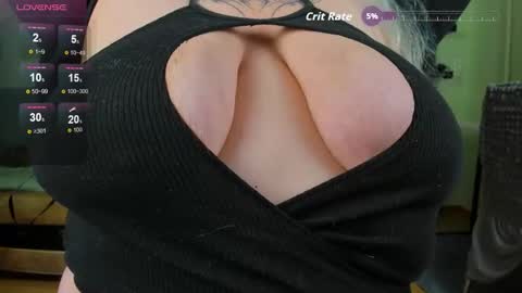 Snapshot of _candym1lky_ chatting on October 2025 06:46:02 AM _candym1lky_ online show from October 2025 06:46:02 AM