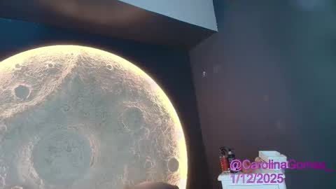 Caro. online show from December 2025 07:34:02 PM