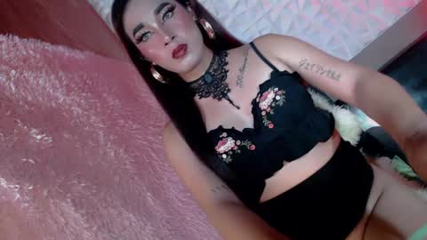 Snapshot of _caroline69 chatting on February 2025 07:20:01 AM Caroline online show from February 2025 07:20:01 AM
