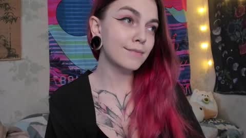 Caroline online show from March 2025 02:56:02 PM