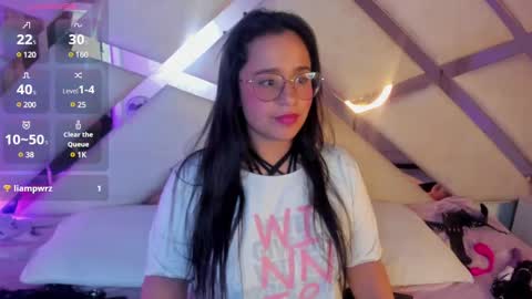 Snapshot of _carolinee_sweet chatting on December 2024 10:12:02 AM Caroline Sweet online show from December 2024 10:12:02 AM