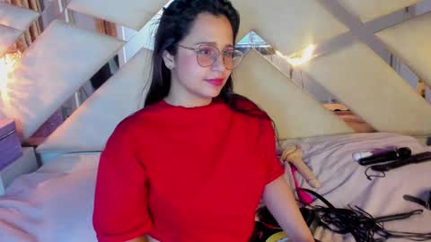 Snapshot of _carolinee_sweet chatting on December 2024 08:44:02 AM Caroline Sweet online show from December 2024 08:44:02 AM
