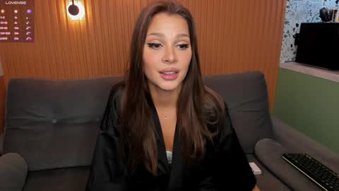 Angela  online show from January 2025 05:28:02 PM