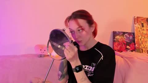 Snapshot of _ccrystaa_ chatting on February 2025 04:22:01 AM Christina Chris online show from February 2025 04:22:01 AM