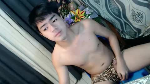 Snapshot of _cumwithrussel chatting on February 2026 01:02:01 AM Russ online show from February 2026 01:02:01 AM