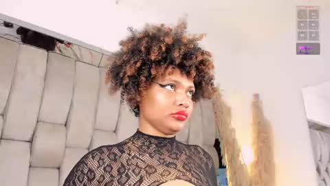 Snapshot of _curly_girl_ chatting on June 2026 07:16:01 PM online show from June 2026 07:16:01 PM