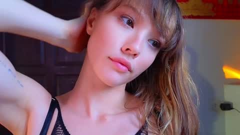 Snapshot of _demi_dee_ chatting on December 2024 02:37:01 PM DemiDee online show from December 2024 02:37:01 PM