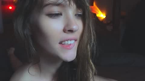 Snapshot of _demi_dee_ chatting on December 2024 11:22:01 AM DemiDee online show from December 2024 11:22:01 AM