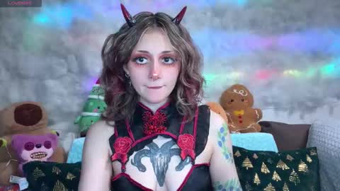 Kate online show from December 2025 05:20:02 PM