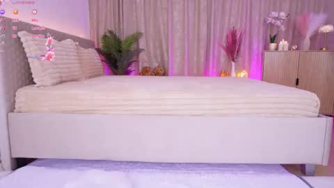 Just Dia online show from January 2026 06:24:02 PM