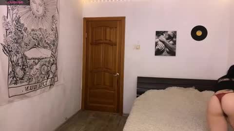 Ami online show from November 2025 03:15:02 PM