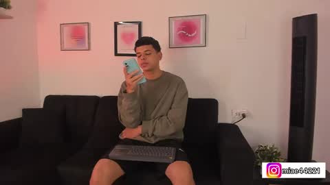 Emma and Tonny online show from March 2025 12:15:01 PM