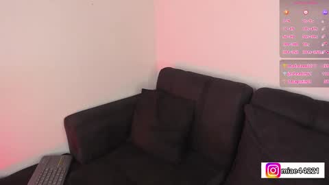 Emma and Tonny online show from March 2025 03:20:02 PM