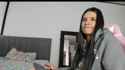 Snapshot of _elektrah chatting on February 2025 05:27:01 PM _elektrah online show from February 2025 05:27:01 PM