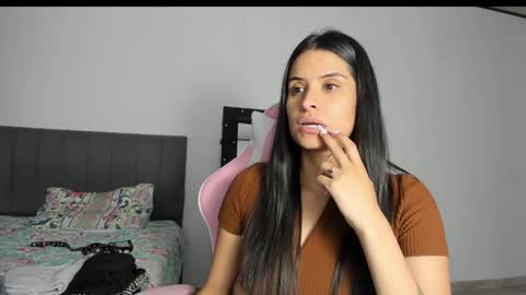 Snapshot of _elektrah chatting on February 2025 01:14:02 AM _elektrah online show from February 2025 01:14:02 AM