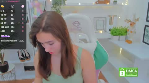 Snapshot of _eliizabeth__ chatting on December 2024 09:30:02 PM Lizzy online show from December 2024 09:30:02 PM