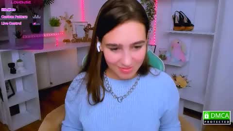 Snapshot of _eliizabeth__ chatting on November 2025 10:04:01 PM Lizzy online show from November 2025 10:04:01 PM