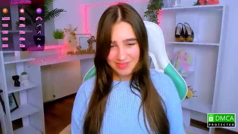 Snapshot of _eliizabeth__ chatting on November 2025 11:18:01 PM Lizzy online show from November 2025 11:18:01 PM