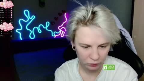 chloue and Gretta online show from November 2025 08:31:01 PM