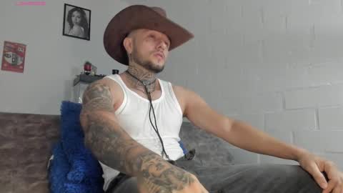 Emilio online show from February 2025 10:04:01 AM