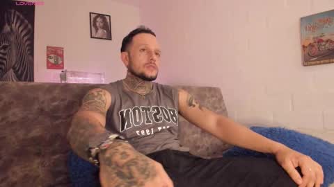 Emilio online show from November 2025 03:39:01 AM