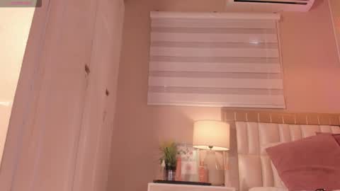 Hi Im Emily online show from January 2026 01:47:02 PM