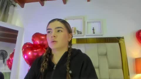 Isabella online show from February 2025 12:59:01 PM