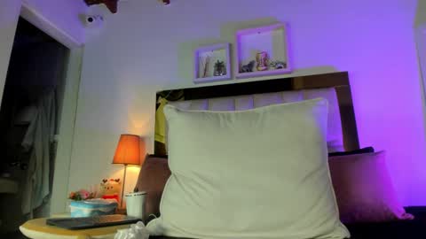 Isabella online show from January 2026 11:57:02 AM