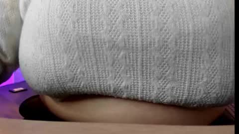 Emily  online show from October 2025 12:23:02 PM