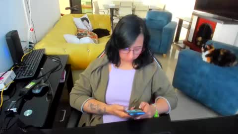 Emma online show from January 2025 08:02:02 PM