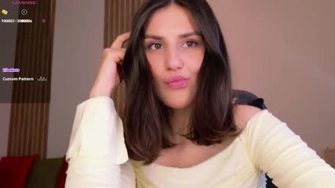 _esmeraldiyaa_ online show from February 2026 08:46:02 PM