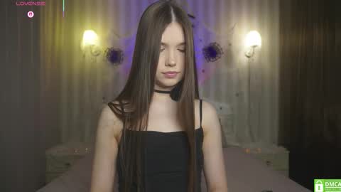 Snapshot of _eva_lee chatting on November 2025 09:04:02 PM Alice online show from November 2025 09:04:02 PM