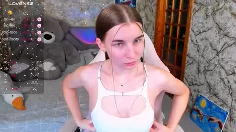 Kate online show from November 2025 07:35:01 PM