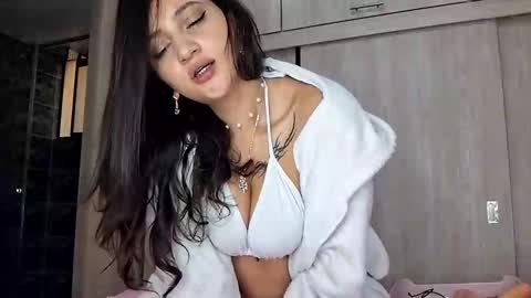 Gabby online show from December 2025 02:33:01 PM