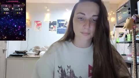 Goddess Aurora online show from November 2025 01:24:01 PM