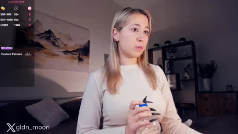 Rina online show from February 2025 08:13:02 PM