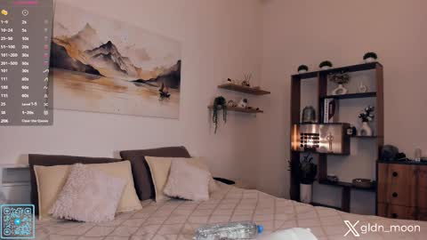 Rina online show from December 2025 07:53:02 PM