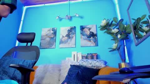 Mathews online show from January 2025 02:21:01 PM