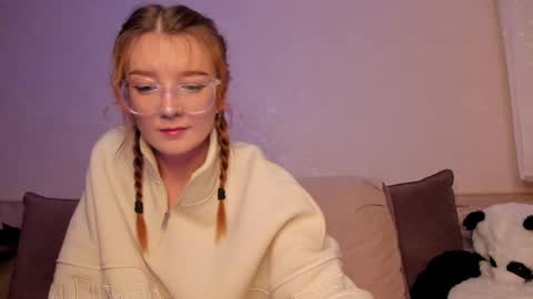 Snapshot of _hey_scarlett_ chatting on January 2025 08:11:01 PM _hey_scarlett_ online show from January 2025 08:11:01 PM