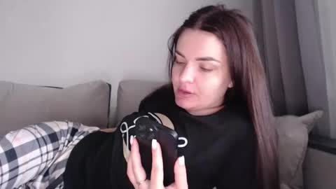 Snapshot of _hidden_frommymoom_ chatting on March 2026 08:54:02 AM Criss4u online show from March 2026 08:54:02 AM